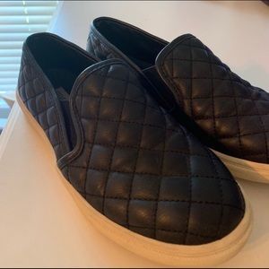 Steve Madden slip ons